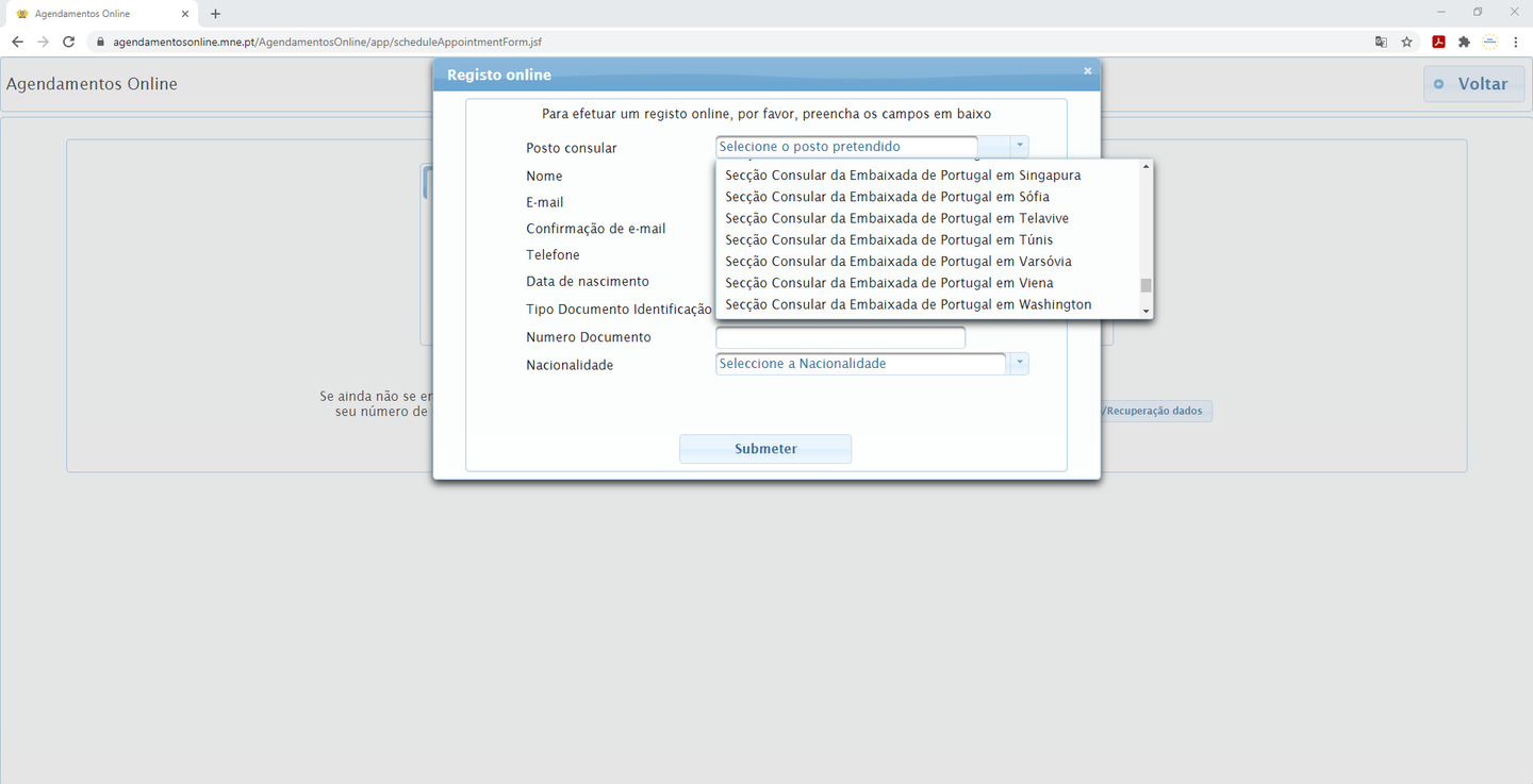 Screenshot — choosing the consular post from a drop-down list in the appointment system